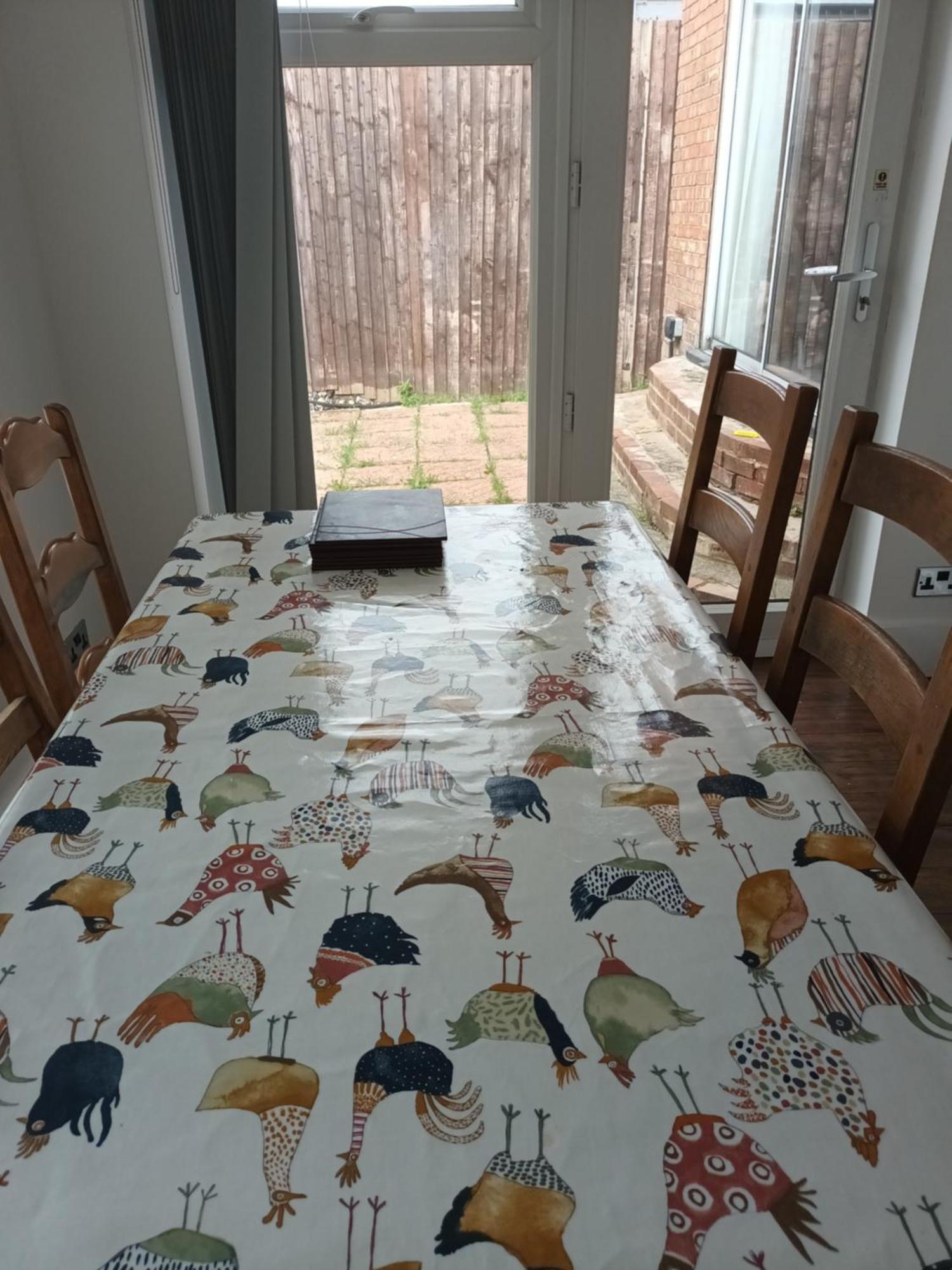 Comfort In -3 Bedroom House With Parking * Ipswich